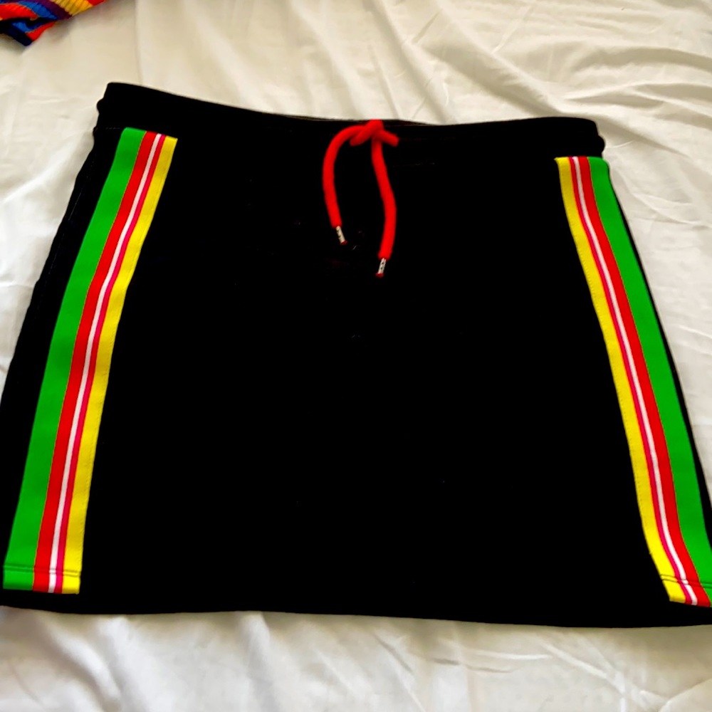 Zara tennis mini Skirt rainbow and black. Size Medium!